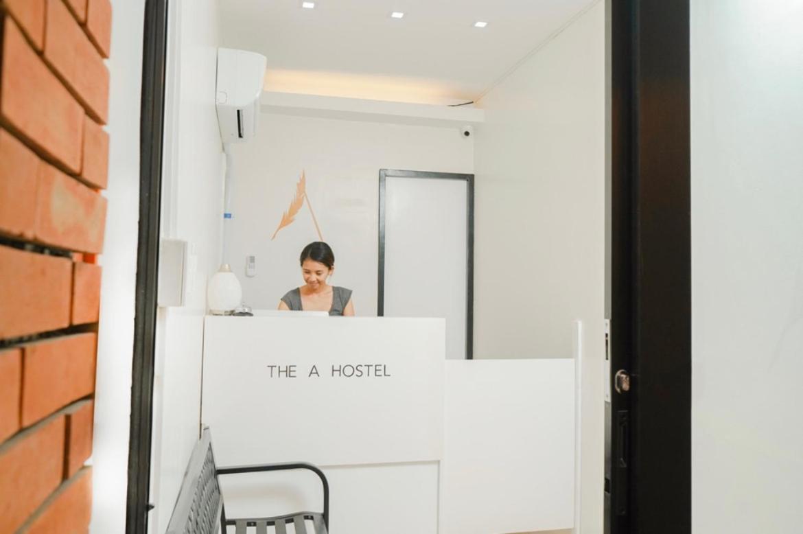 The A Hostel Balabag  Екстер'єр фото